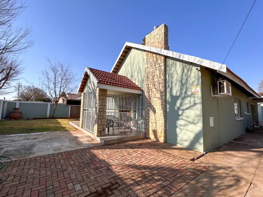 3 Bedroom Property for Sale in Potchefstroom North West